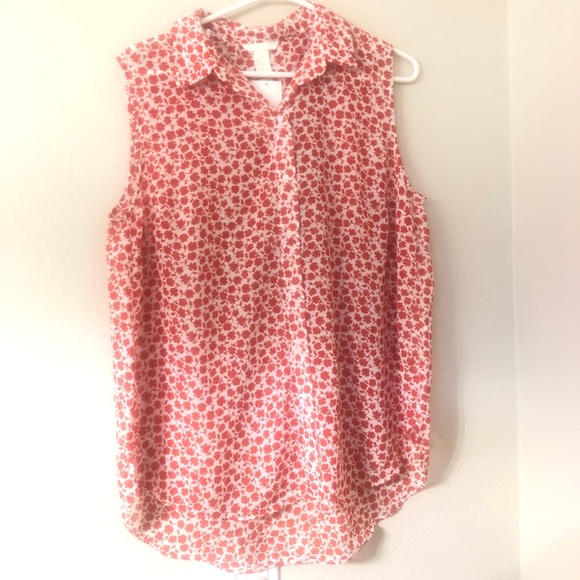 H&M Tops - H&M sleeveless red leaf print top new plus sz NWT